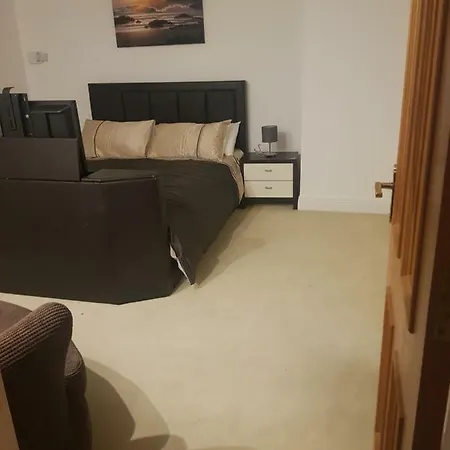 Carrigcastle דבלין